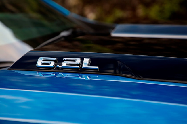 technology, industry news, engine, gm announces $918 million investment for v8 and ev production