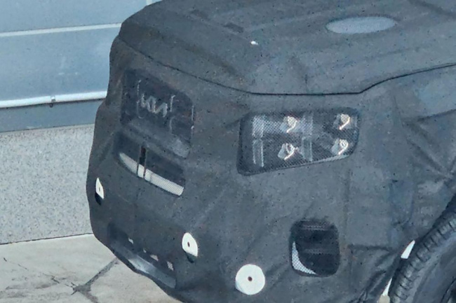 kia ute spied again with clear mohave links