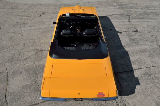 pontiac gto convertible, dodge charger daytona set auction records