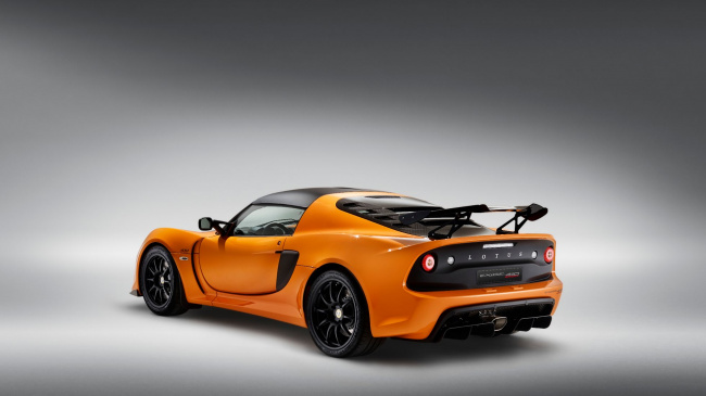 alpine and lotus sign mou to jointly develop future ev sportscar