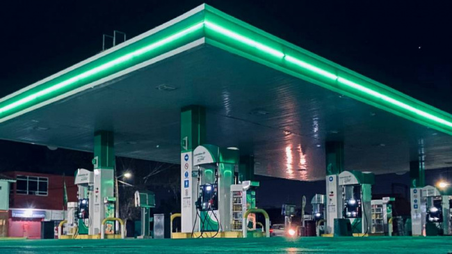 electric vehicle, electric vehicle charging, innovative ev charging station, facilities for ev users, new age fuel station, convenient ev charging, , overdrive, reinventing fuel stations for an electric vehicle world