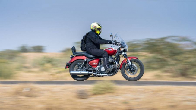 eicher motors, royal enfield, royal enfield motorcycles, royal enfield super meteor 650, super meteor 650, royal enfield meteor 350, meteor 350, cruiser motorcycle, harris performance, parallel twin, parallel twin engine, royal enfield interceptor 650, royal enfield gt 650, interceptor 650, gt 650, 650cc motorcycle, , overdrive, royal enfield super meteor 650 first ride report - the highway star