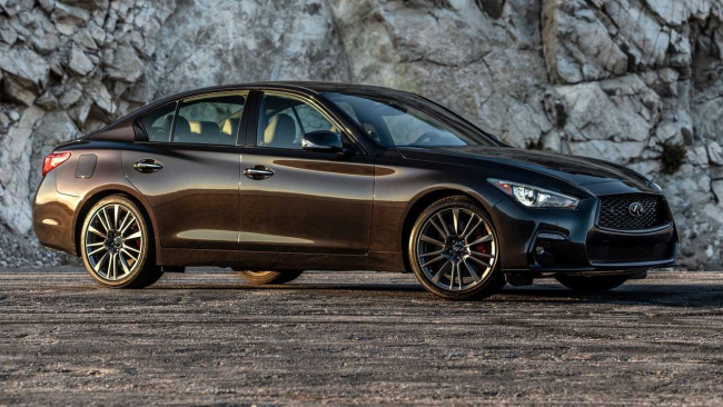2023 infiniti q50 black opal edition debuts with color-shifting paint