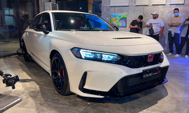 wildly popular honda civic type r (fl5) launched in ph