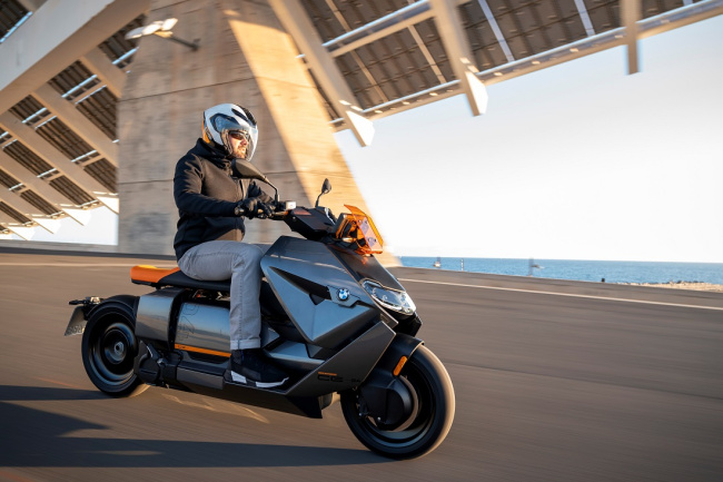 scooter, bmw group malaysia, bmw motorrad, bmw motorrad malaysia, malaysia, bmw ce 04 electric scooter is expected to cost rm60k