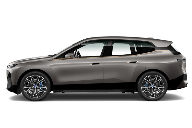bmw group malaysia, bmw malaysia, malaysia, bmw ix xdrive50 sport gets updated