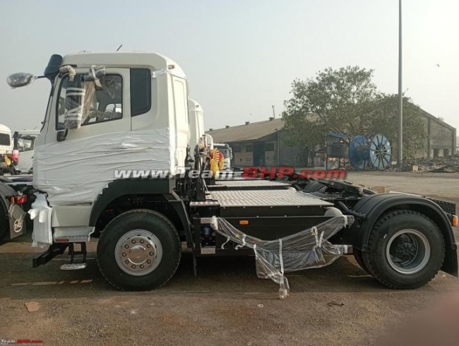 Scoop! BYD Q1 electric trucks arrive at Mumbai port, Indian, Commercial Vehicles, Scoops & Rumours, Q1 electric truck, spy shots
