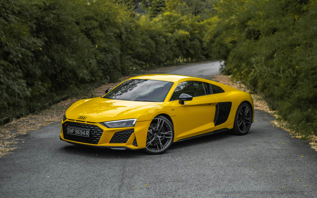 mreview: audi r8 v10 performance rwd - a truly grand finale