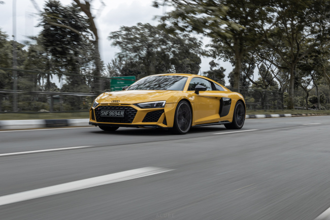 mreview: audi r8 v10 performance rwd - a truly grand finale