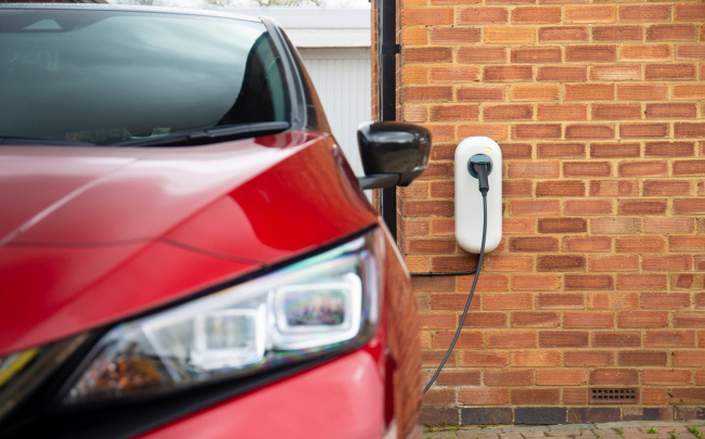 Government invests £16m in EV chargers that can  put power back into homes