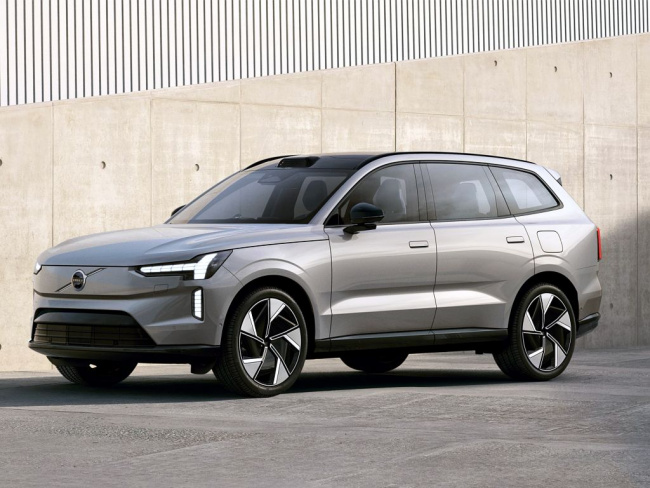 Smaller all-electric Volvo SUV here soon