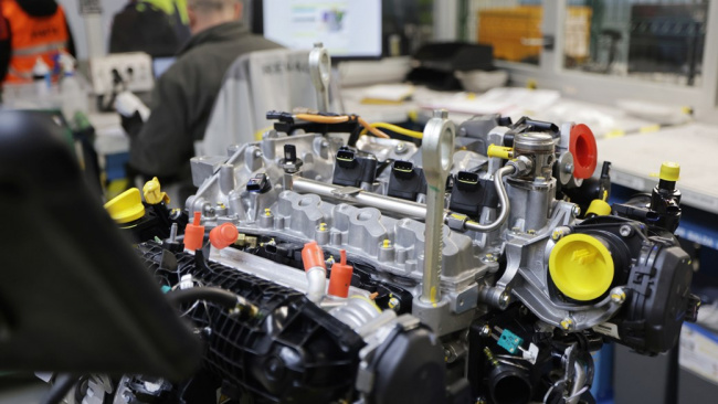 Renault R&D centre: engine prototype being assembled