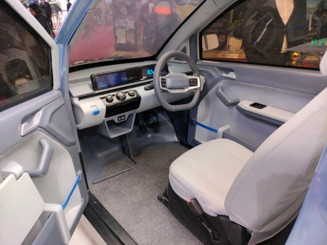 Auto Expo 2023: Vayve Mobility Unveils Solar-Powered Electric Car Eva