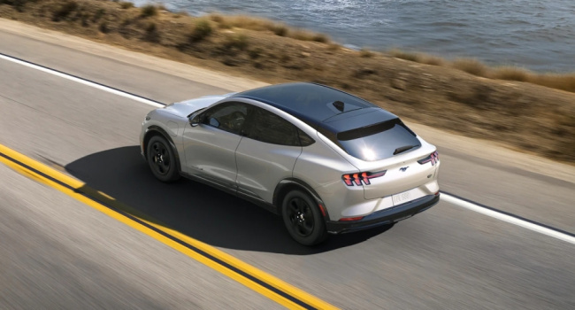 consumer reports, electric suv, electric vehicle, ford, mustang mach-e, does consumer reports recommend one of its least reliable evs?