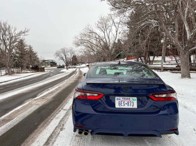 hybrid, winter, 4 tips on driving a hybrid car in the winter