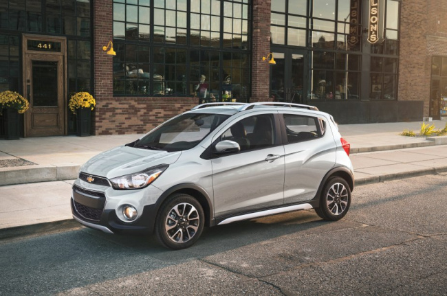 chevrolet, spark, subcompact, 3 things u.s. news doesn’t like about the 2022 chevrolet spark