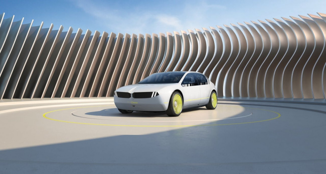 BMW i Vision Dee brings back the ‚Neue Klasse’ for the virtual world