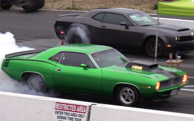 old vs new muscle cars drag racing – demon,cuda,shelby,zl1,hellcat,dodge charger (video)