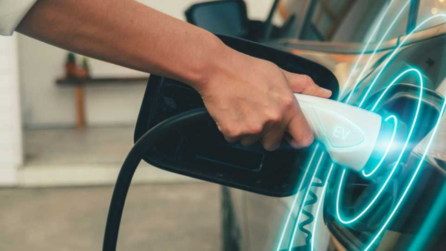 electric vehicles, mobility, ev infrastructure, electric vehicle smart charging action plan published