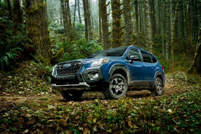 forester, small, midsize and large crossover models, subaru, what comes with a fully loaded 2023 subaru forester?
