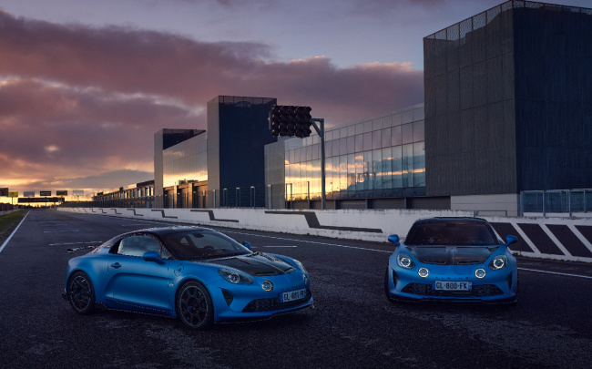 a110, alpine, sport, alpine a110 r 2023 review: on road and track with most radical version of the lightweight sportscar