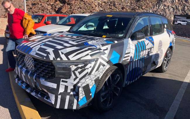 spied: all-new ford edge gears up for debut in china