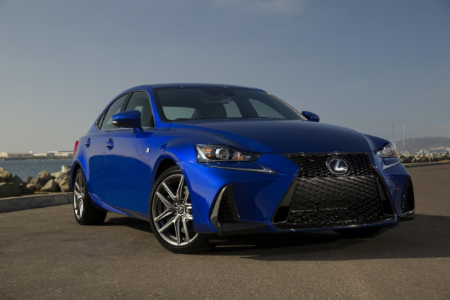 is350, lexus, reliability, how reliable is a used 2017 lexus is350?