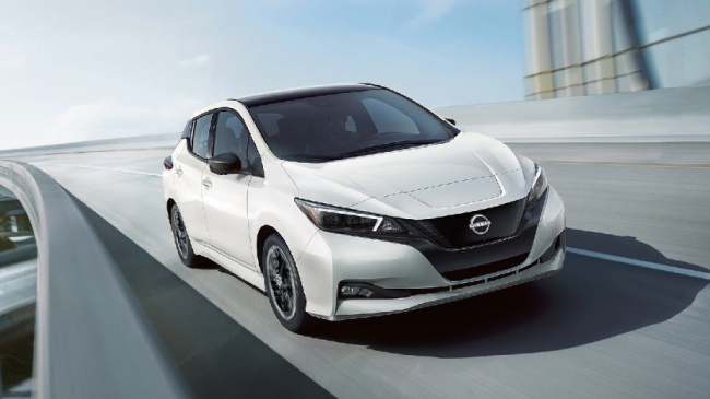 consumer reports, leaf, nissan, only 1 electric car under $30,000 is recommended by consumer reports in 2023