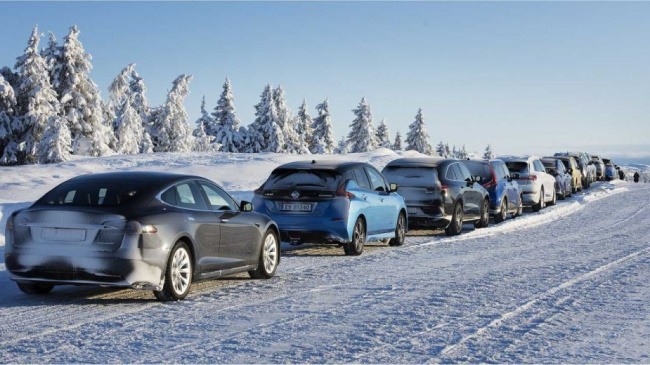 electric car, electric vehicle, do electric cars perform well in cold weather?