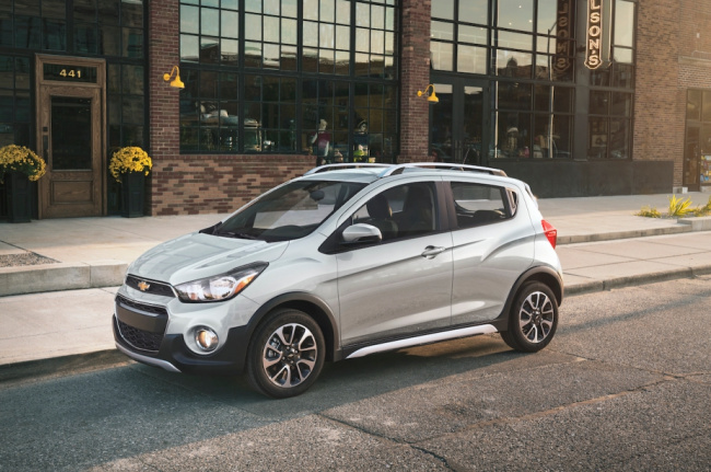 chevrolet, spark, which chevrolet has the lowest insurance cost with a poor credit