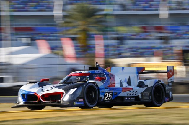 Hybrid System Issues Mar Early Racing at the 24 Hours of Daytona