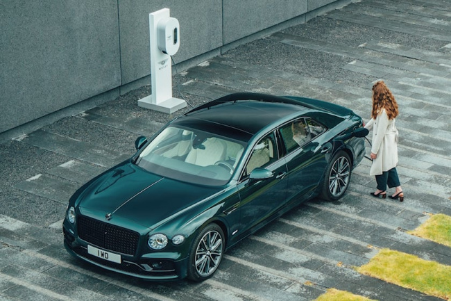 technology, luxury, industry news, bentley's hiring spree brings the electric bentley dream one step closer