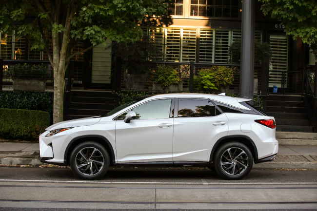 mazda, small midsize and large suv models, toyota, popular and dependable suvs from 2018 under $40,000