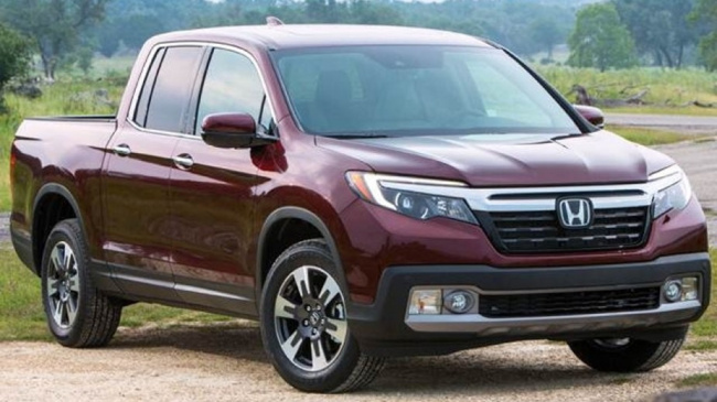 honda, ridgeline, tacoma, toyota, trucks, the 2 best used 2018 compact trucks, according to u.s. news are exactly what you’d expect