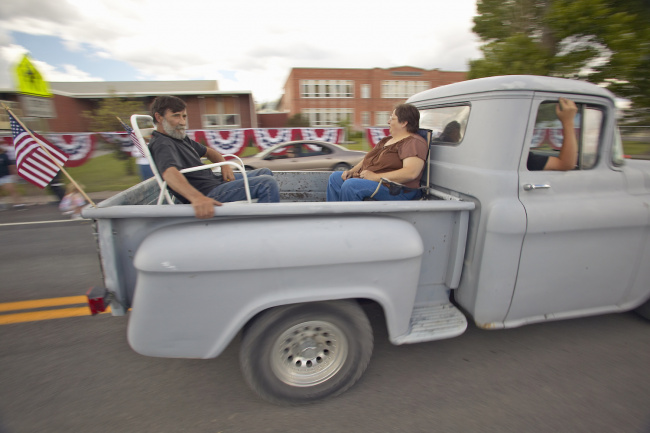 safety, trucks, most states actually allow you to ride in the bed of a pickup truck