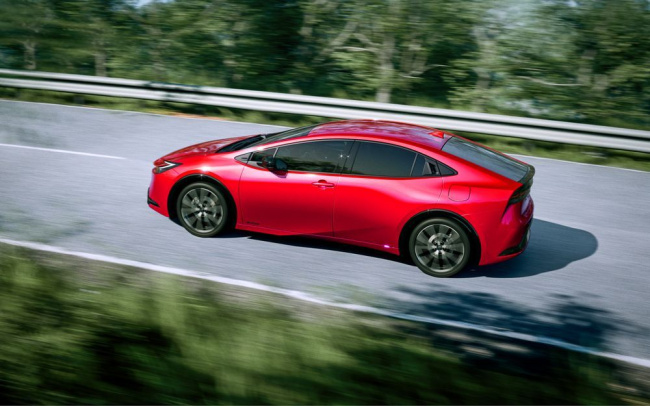 auto news, toyota, toyota prius, 2023 toyota prius, toyota prius gr, toyota prius grmn, is toyota planning to launch the prius grmn edition?