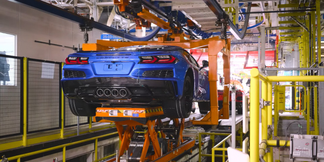 , this is how chevy builds the c8 corvette