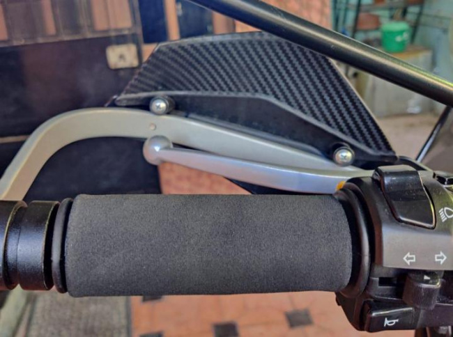 Installed motorcycle throttle grips on my 2022 Royal Enfield Himalayan, Indian, Member Content, 2022 Royal Enfield Himalayan, Motorcycle, accressories, throttle grips