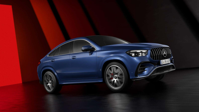 2024 mercedes-benz gle looks basically the same, adds new tech and plug-in hybrid