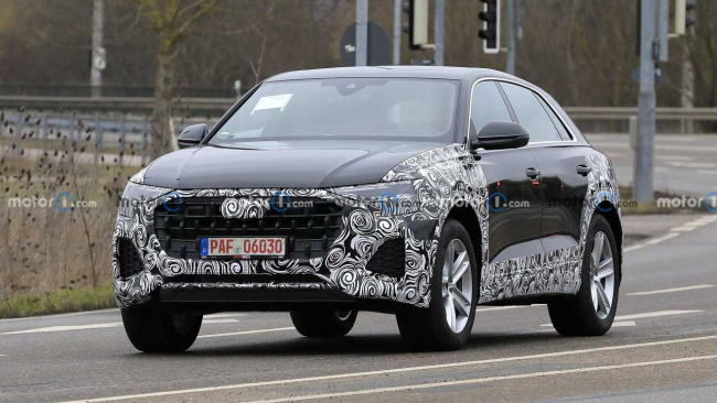 facelifted audi q8 spied in standard an sq8 trims