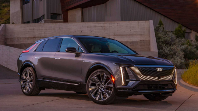 2024 cadillac lyriq gets cheaper base trim, fewer features and options