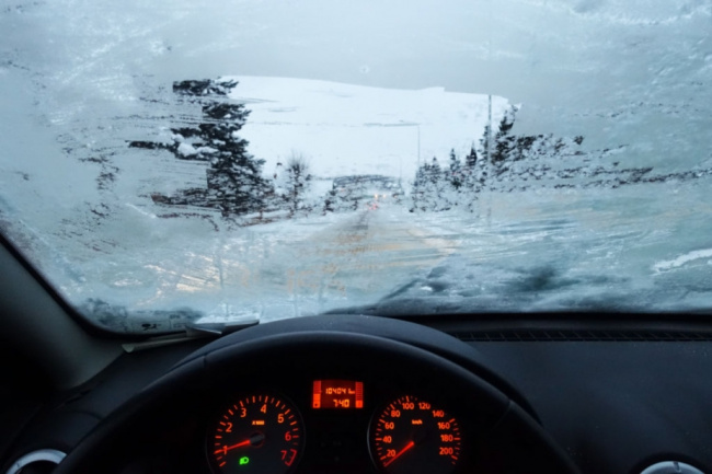 snow, winter, 3 ways to defrost your car’s windshield without defrosters