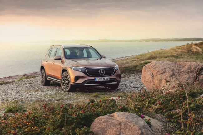 luxury suv, mercedes-benz, small midsize and large suv models, 2023 mercedes-benz eqb-class: slightly better versatility than competing suvs