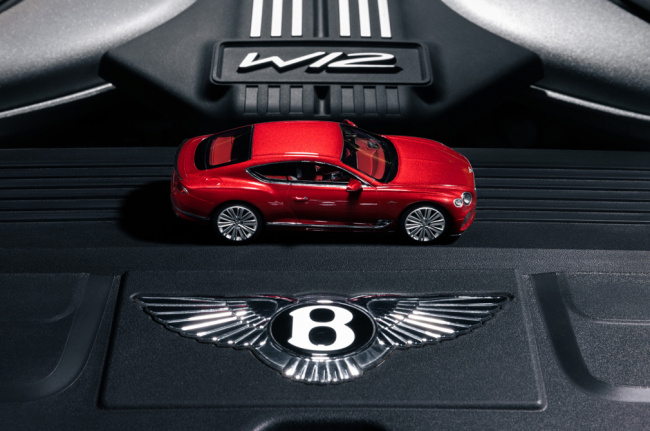 Bentley Continental and Mulliner Bacalar 1:43 scale model now available