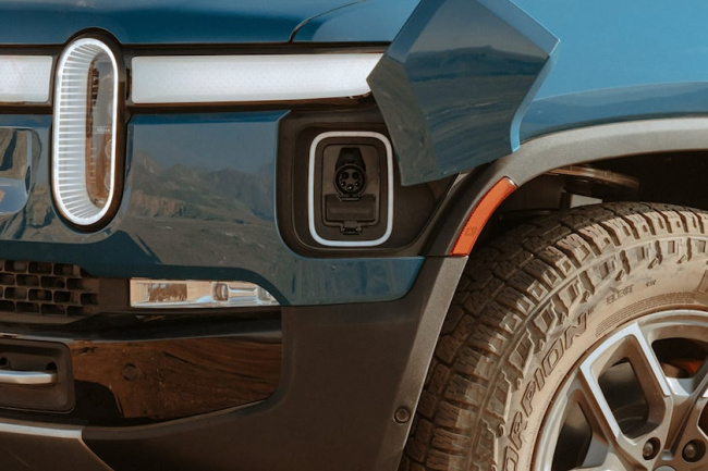 trucks, offbeat, rivian r1t gets fried and bricked after plugging into electrify america charger
