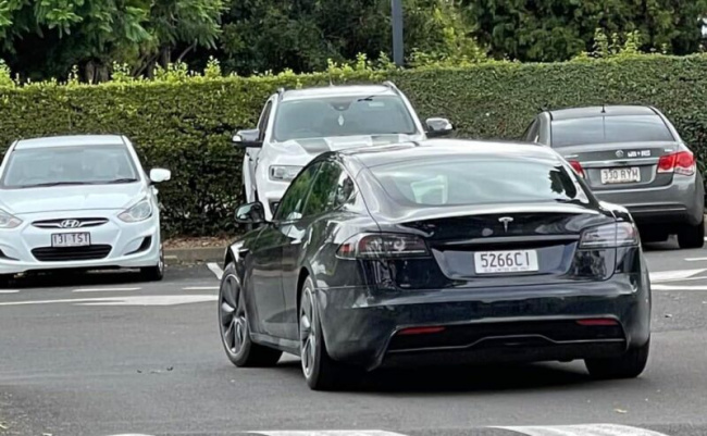 first refreshed tesla model s spotted in australia, but wait for deliveries continues