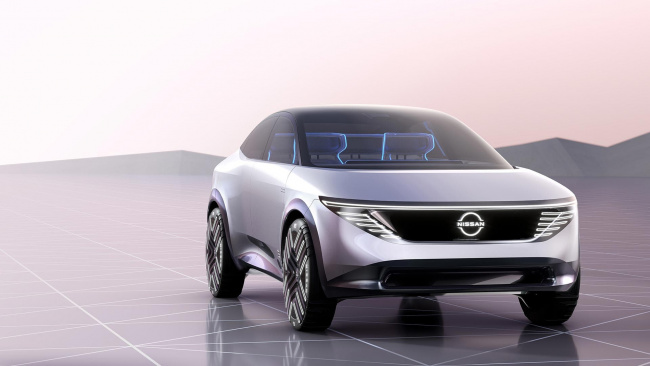 nissan shows off its max-out electric convertible concept
