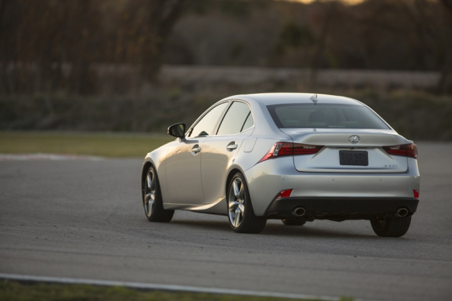 lexus, 3 most common lexus is problems reported by hundreds of owners