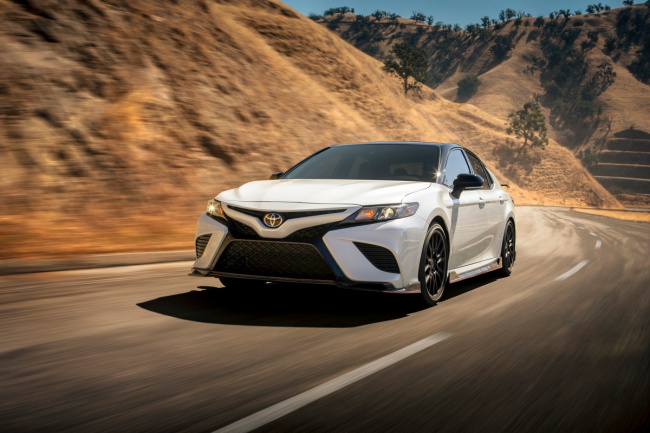 camry, civic, honda, toyota, used cars, the toyota camry and honda civic have slipped in popularity as used cars