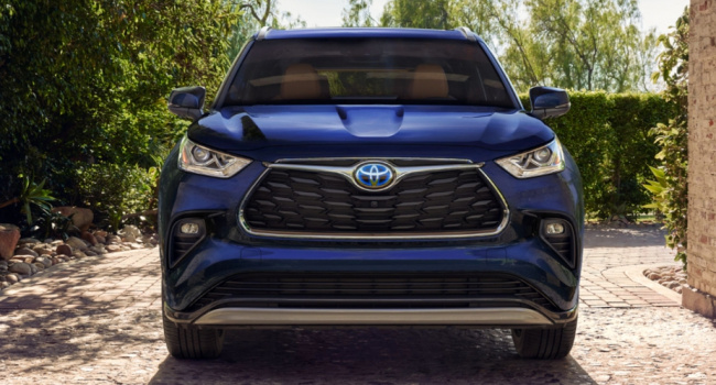small midsize and large suv models, toyota, 2023 toyota highlander hybrid deep dive: an underrated midsize suv